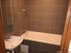 Pronájem bytu 4+1, Velká Dobrá, Akátová, 90 m2
