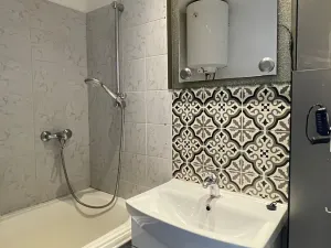 Pronájem bytu 1+1, Praha - Bubeneč, Šestidomí, 37 m2