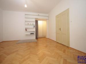 Pronájem bytu 2+1, Praha - Dejvice, Eliášova, 73 m2