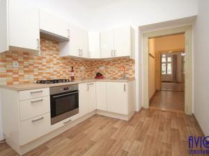 Pronájem bytu 2+1, Praha - Dejvice, Eliášova, 73 m2