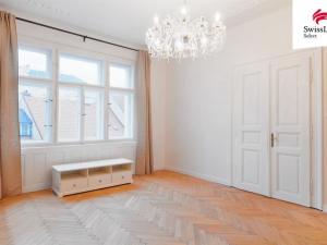 Prodej bytu 2+1, Praha - Nové Město, Na Zderaze, 75 m2