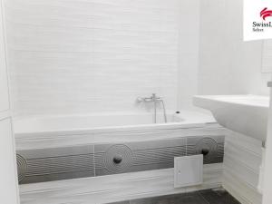 Prodej bytu 2+1, Praha - Nové Město, Na Zderaze, 75 m2