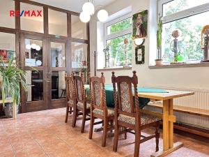 Pronájem komerční nemovitosti, Praha - Újezd nad Lesy, Hodkovská, 190 m2