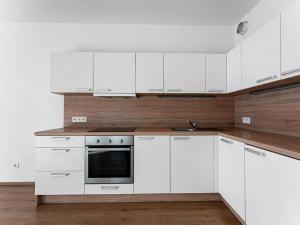 Prodej bytu 1+kk, Praha - Hostavice, U Hostavického potoka, 32 m2