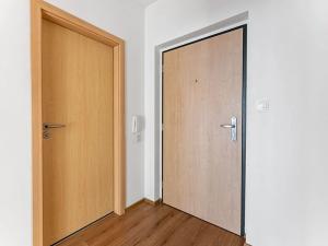 Prodej bytu 1+kk, Praha - Hostavice, U Hostavického potoka, 32 m2