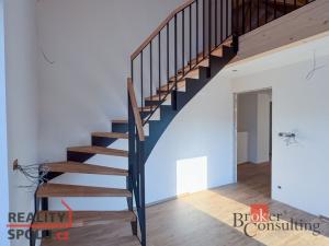 Prodej rodinného domu, Praha - Pitkovice, K dálnici, 166 m2