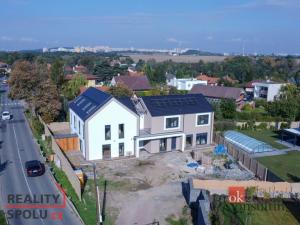 Prodej bytu 4+1, Praha - Pitkovice, K dálnici, 166 m2