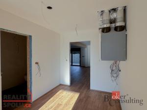 Prodej bytu 4+1, Praha - Pitkovice, K dálnici, 166 m2