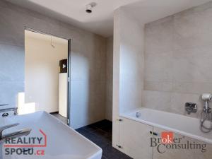 Prodej bytu 4+1, Praha - Pitkovice, K dálnici, 155 m2