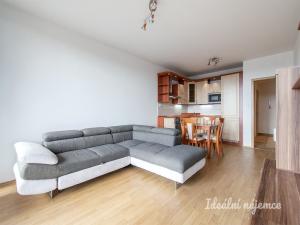 Pronájem bytu 2+kk, Praha - Háje, Steinerova, 63 m2