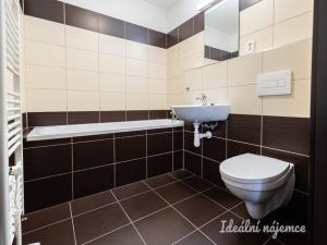 Pronájem bytu 3+kk, Praha, Formanská, 92 m2