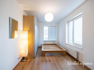 Pronájem bytu 3+kk, Praha, Formanská, 92 m2