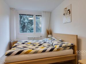 Pronájem bytu 2+kk, Praha - Kobylisy, Hrubého, 43 m2