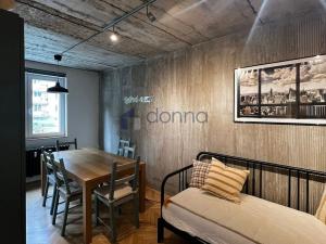 Pronájem bytu 2+kk, Praha, Hlavní, 76 m2