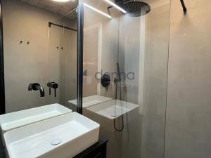 Pronájem bytu 2+kk, Praha, Hlavní, 76 m2