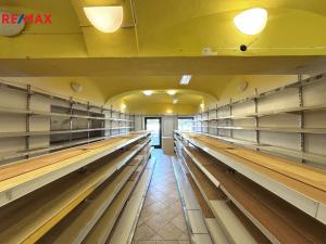 Pronájem obchodního prostoru, Šternberk, Hlavní náměstí, 58 m2