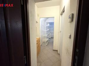 Pronájem obchodního prostoru, Šternberk, Hlavní náměstí, 58 m2