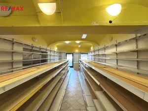 Pronájem obchodního prostoru, Šternberk, Hlavní náměstí, 58 m2
