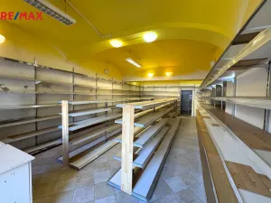 Pronájem obchodního prostoru, Šternberk, Hlavní náměstí, 58 m2