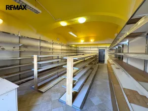 Pronájem obchodního prostoru, Šternberk, Hlavní náměstí, 58 m2