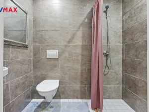 Prodej rodinného domu, Karlovy Vary, Pražská silnice, 450 m2