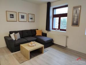 Pronájem bytu 2+kk, Děčín - Děčín III-Staré Město, Žerotínova, 54 m2