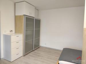 Pronájem bytu 2+kk, Děčín - Děčín III-Staré Město, Žerotínova, 54 m2
