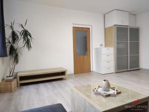 Pronájem bytu 2+kk, Děčín - Děčín III-Staré Město, Žerotínova, 54 m2