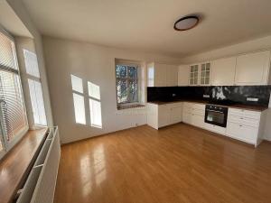 Pronájem bytu 3+1, Rokycany, Dukelská, 98 m2