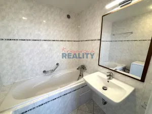 Prodej bytu 3+1, České Budějovice - České Budějovice 3, Čéčova, 63 m2