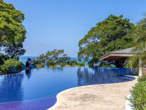 Prodej pozemku pro bydlení, Camp Bay,Honduras, 740 m2