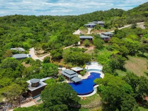 Prodej pozemku pro bydlení, Camp Bay,Honduras, 740 m2