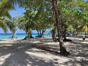 Prodej pozemku pro bydlení, Camp Bay,Honduras, 740 m2