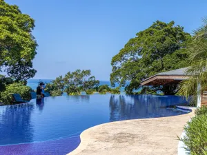 Prodej pozemku pro bydlení, Camp Bay,Honduras, 740 m2