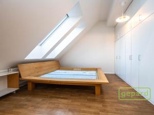 Pronájem bytu 1+kk, Praha - Kolovraty, Meduňková, 36 m2