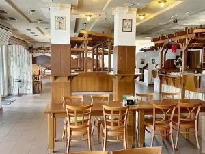 Pronájem restaurace, Ústí nad Labem - Ústí nad Labem-centrum, SNP, 800 m2