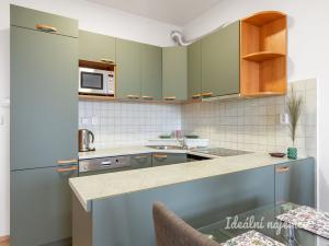 Pronájem bytu 3+kk, Praha - Kunratice, Za valem, 80 m2
