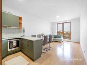 Pronájem bytu 3+kk, Praha - Kunratice, Za valem, 80 m2