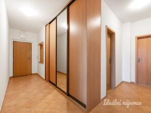 Pronájem bytu 3+kk, Praha - Kunratice, Za valem, 80 m2