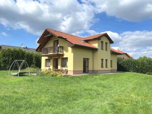Pronájem rodinného domu, Trnová, 298 m2