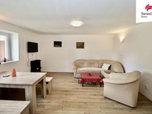 Prodej rodinného domu, Záhornice, Hlavní, 230 m2