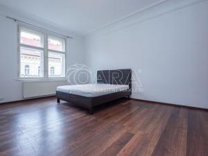 Pronájem bytu 5+kk, Praha, Mánesova, 146 m2