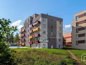 Prodej bytu 2+kk, Jince, Zborovská, 50 m2
