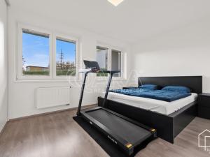 Prodej bytu 2+kk, Jince, Zborovská, 50 m2