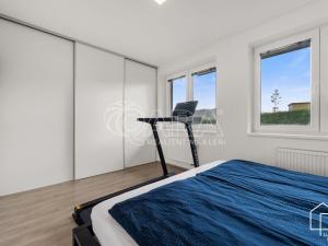 Prodej bytu 2+kk, Jince, Zborovská, 50 m2