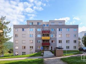 Prodej bytu 2+kk, Jince, Zborovská, 50 m2