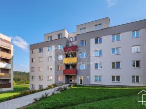 Prodej bytu 2+kk, Jince, Zborovská, 50 m2
