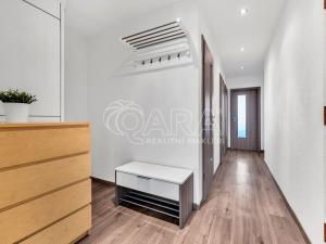 Prodej bytu 3+kk, Praha - Horní Měcholupy, Livornská, 71 m2