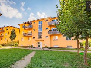 Prodej bytu 3+kk, Chrášťany, Oranžová, 67 m2