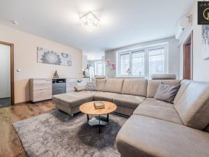 Prodej bytu 3+kk, Chrášťany, Oranžová, 67 m2